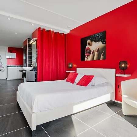 Red Port Nature Apartment